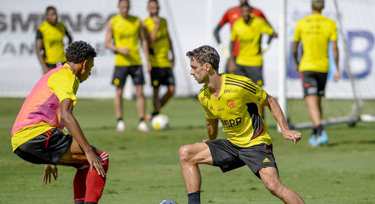 Precisando reagir, Atlético-MG e Flamengo fazem clássico em BH