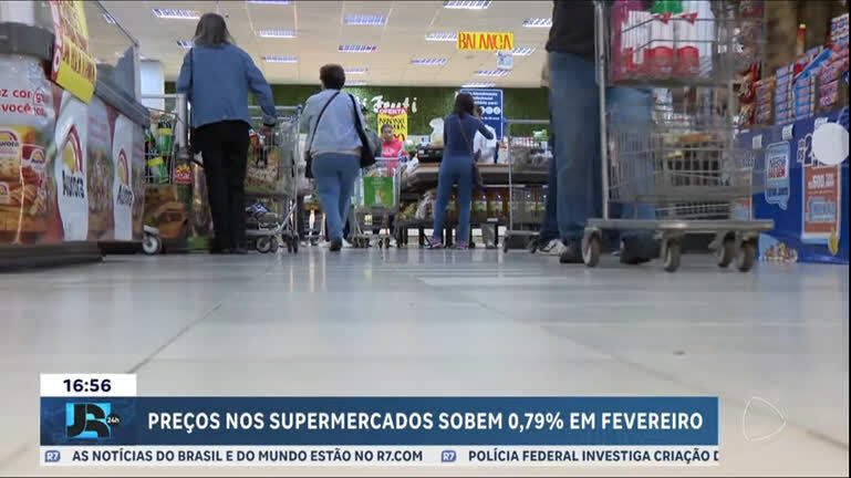 Balcão de Empregos tem vaga em supermercado no centro de São Paulo com salário de R$ 1.882