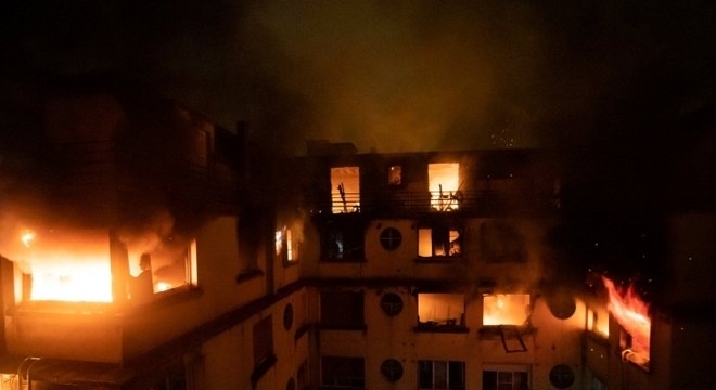 Incêndio em Paris deixou ao menos dez mortos