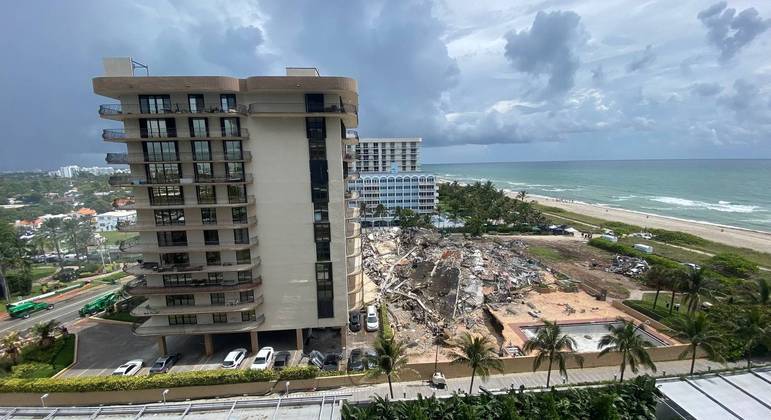 Prédio foi construído na década de 1980 e tinha relato recente de danos estruturais