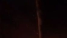 Moradores são retirados após incêndio em prédio no centro de SP 