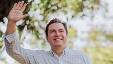 Prefeito é denunciado por adiantar própria vacina da covid em 5 meses