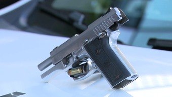 Homem é preso após ameaçar esposa com arma e fugir da polícia em Belo Horizonte 