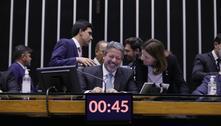 Deputados elegem presidente da Câmara em 1º de fevereiro, início do ano legislativo