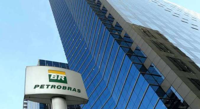 Queda das ações coincide com polêmica sobre dividendo
