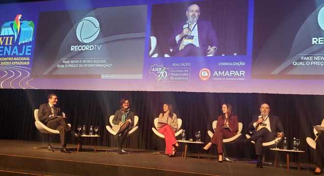 Presidente da Record participou do evento como debatedor