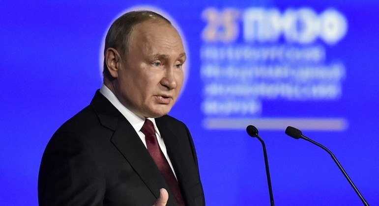 Presidente da Rússia, Vladimir Putin, se posicionou sobre a possibilidade da Ucrânia fazer parte da UE