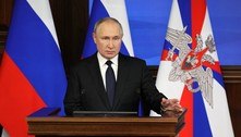 Putin diz que Rússia continuará a desenvolver potencial militar