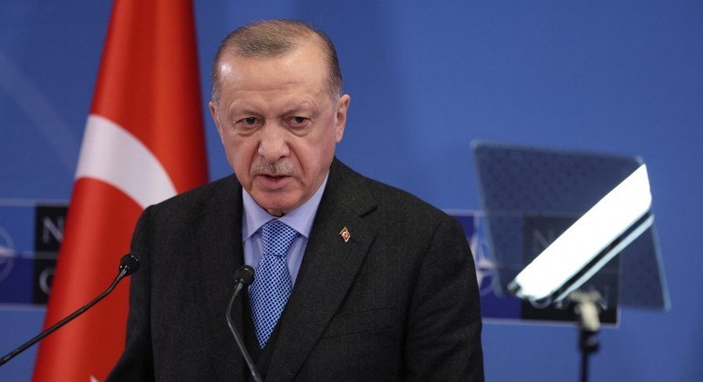 Presidente da Turquia, Recep Tayyip Erdogan, em entrevista coletiva na cúpula da Otan