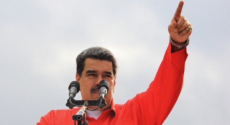 Jornal será entregue a homem de confiança de Nicolás Maduro