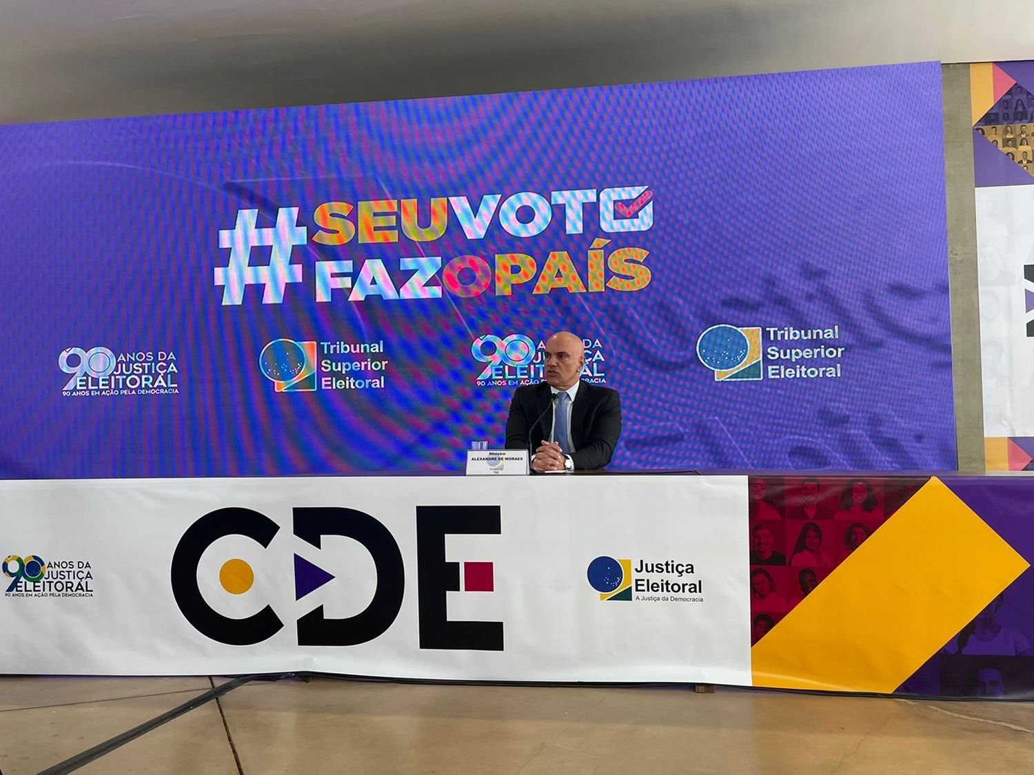 Presidente do TSE, ministro Alexandre de Moraes, em entrevista coletiva na sede do tribunal, em Brasília