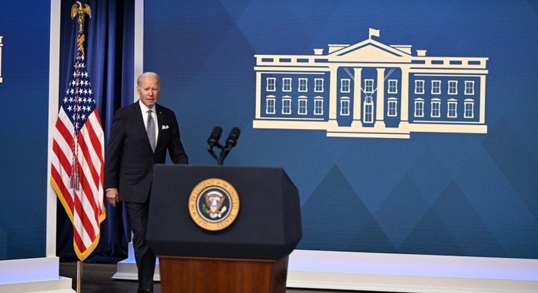 Casa Branca tenta contornar situa&ccedil;&atilde;o embara&ccedil;osa com Biden
