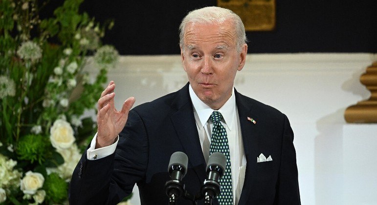 Presidente dos Estados Unidos, Joe Biden, comete gafe durante visita à Irlanda
