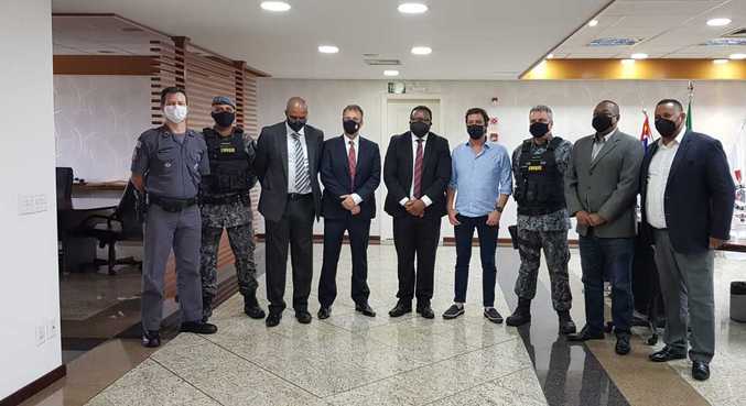 Presidente e jurídico do Corinthians recebem a Ouvidoria das Polícias de São Paulo