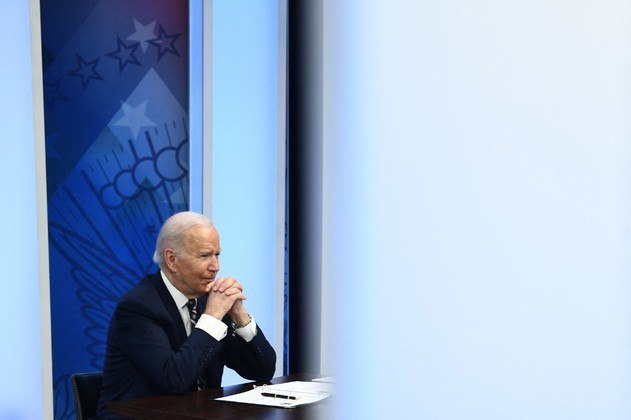 O presidente dos Estados Unidos, Joe Biden, declarou que 'o mundo fará com que a Rússia preste contas' pelo ataque militar contra a Ucrânia e, advertiu, provocará 'catastróficas perdas de vidas'. E declarou que continuará dando apoio e assistência aos ucranianos