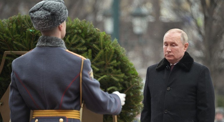 Em discurso, Putin fala em 'desnazificar' a Ucrânia, mas se comporta como um, disse Stano