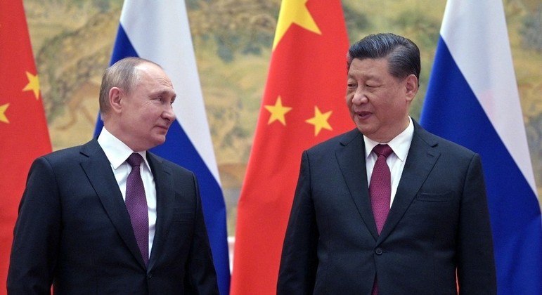 Presidentes da China e Rússia fortalecem cada vez mais a cooperação entre os países