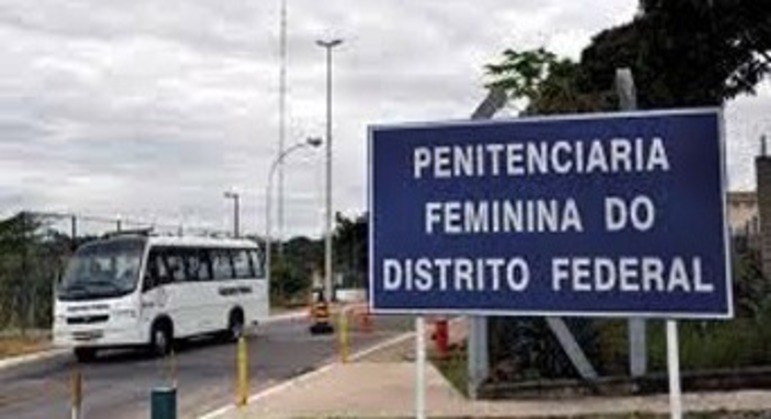 Placa do Presídio Feminino do DF