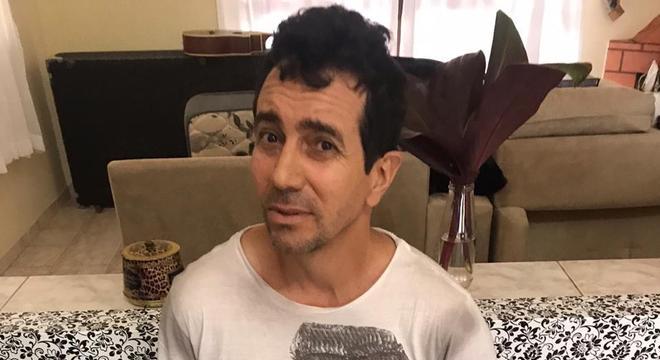 Polícia tem quatro mandados de prisão contra suspeito, conhecido como "Zequinha" 