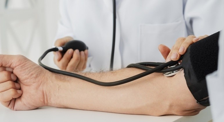 Hipertensão é fator de risco para infarto e acidente vascular cerebral