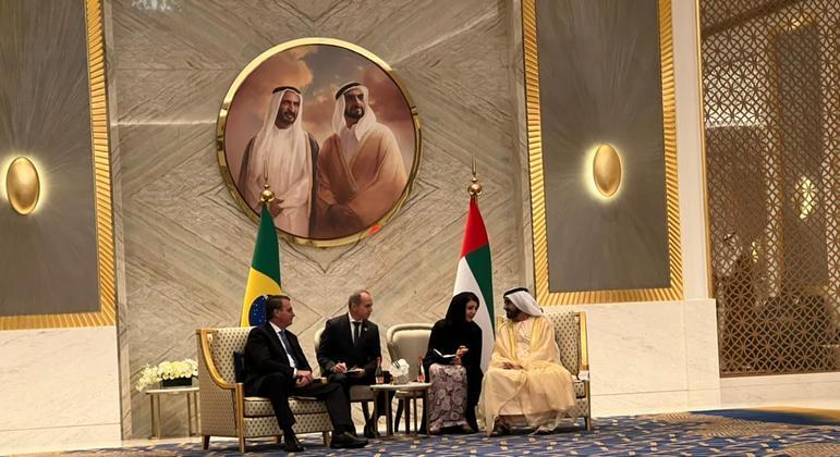Presidente se encontra com primeiro-ministro dos Emirados Árabes Unidos neste sábado (13)