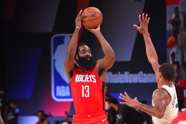 Primeiro time: James Harden (Houston Rockets) - Pelo terceiro ano consecutivo, o MVP de 2017-18 finalizou como o maior cestinha da temporada. Harden fez 40 pontos ou mais em dois jogos na 