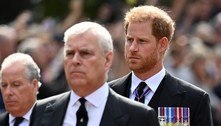 Príncipe Andrew presta homenagem a Elizabeth como sua 'mamãe' e mãe da nação