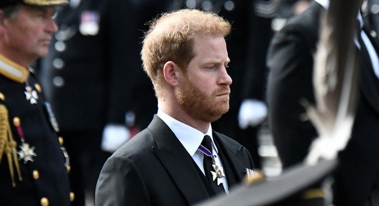 Príncipe Harry recusou jantar com o pai, o rei Charles 3º, e o irmão, o príncipe William