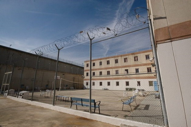 O local tem capacidade para 1.500 presos, com 625 celas comunitárias e 172 individuais - Foto: Reprodução