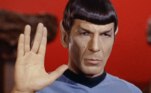 Spock, um ícone das séries e filmes de ficção científica, é conhecido por ter as sobrancelhas e orelhas pontudas, por tratar-se de uma espécie alienígena. Segundo o tabloide Daily Mail, apesar da onda de ataques na página online da clínica, nenhum pronunciamento oficial foi feito até agora