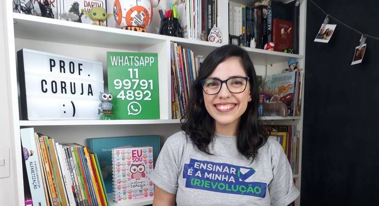 Lorena Carvalho, a Professora Coruja, ajuda outros educadores com dicas e atividades