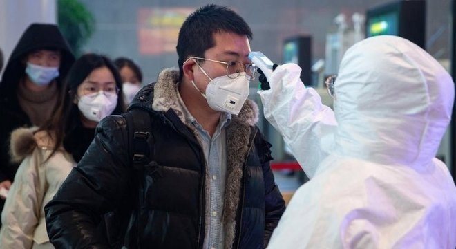 Quase 3 mil casos do novo coronavírus já foram confirmados, a maioria deles na China 