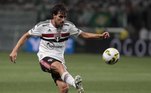 Igor Gomes — São PauloConsiderado o 'novo Kaká', Igor Gomes era tratado como uma das principais revelações de Cotia. O meia ficou a detalhes de ser vendido ao Real Madrid antes da pandemia, segundo seu empresário, Wagner Ribeiro. Os merengues quase ofereceram 45 milhões de euros (R$ 237 milhões, aproximadamente), mas não foram para a frente com o negócio. Em 2023, Igor Gomes saiu de graça para o Atlético-MG