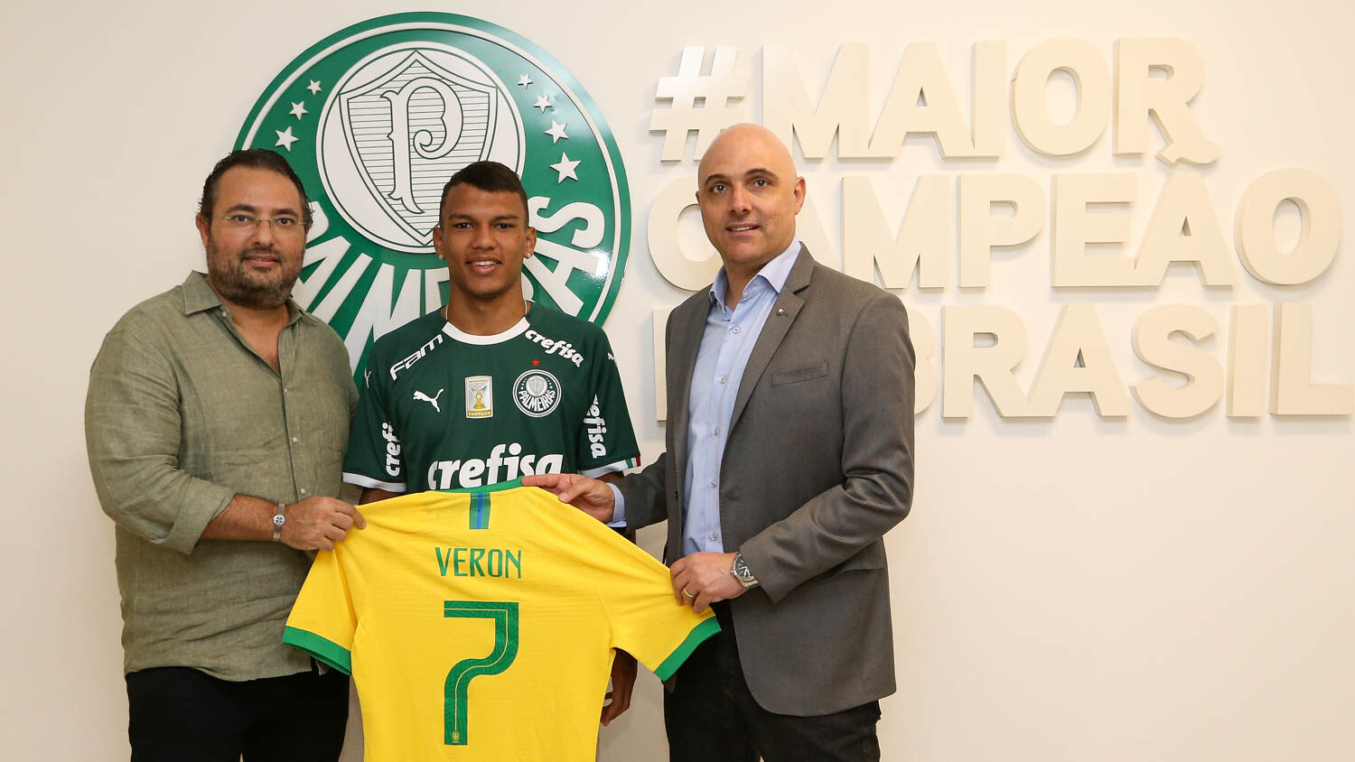 Palmeiras usa 'time alternativo', abre 2 a 0, mas cede empate para