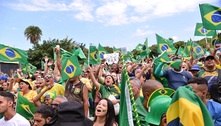 Apoiadores de Bolsonaro protestam contra eleição de Lula; veja vídeos