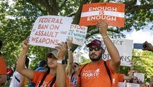 Sobreviventes de ataques recentes nos EUA pedem proibição de fuzis de assalto