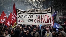 Polícia francesa proíbe concentrações em frente ao Parlamento após protestos