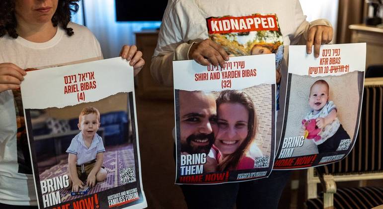 Protesto em Israel pede o retorno dos reféns levados por terroristas em 7 de outubro