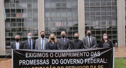 Protesto de policiais na sede da PF em Brasília