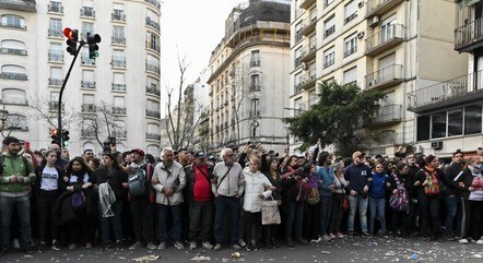 Argentinos se organizam para ocupar ruas de Buenos Aires apesar de ameaças  do governo Milei - Notícias - R7 Internacional