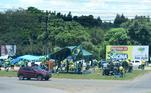 Grupos de manifestantes contrários ao resultado das eleições para Presidente, se concentram junto ao 'Trevo do Ricci' na rodovia RS-324 em Passo Fundo, município do Rio Grande do Sul