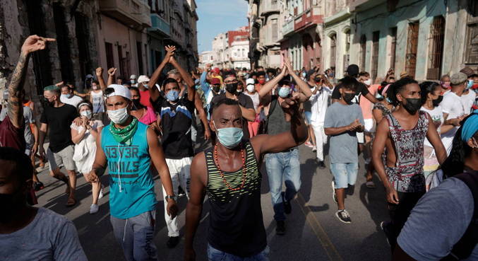 Nos protestos, cidadãos pediam a saída do presidente
