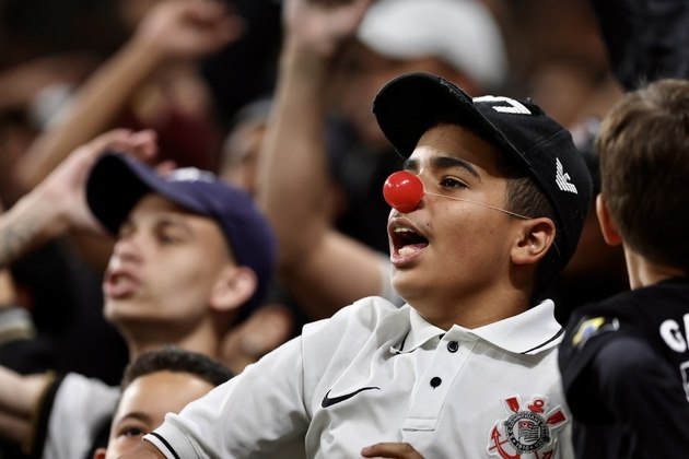 Jovem torcedor que fez parte do protesto na arquibancada da arena em Itaquera, na zona leste de São Paulo