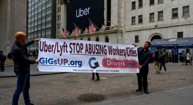 Motoristas já protestaram contra várias empresas de transporte compartilhado 