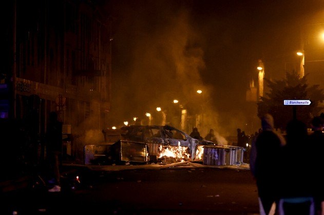 protestos frança terceira noite 