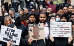 Protesto contra o racismo na cidade de Watford, na Inglaterra