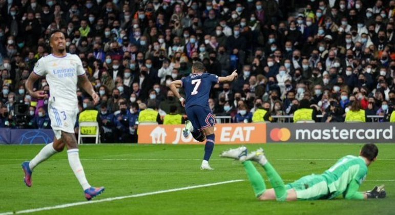 Mbappé comemora o 1 X 0 do PSG