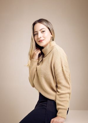 Bárbara Andrade auxilia mulheres brasileiras que vivem em outros países