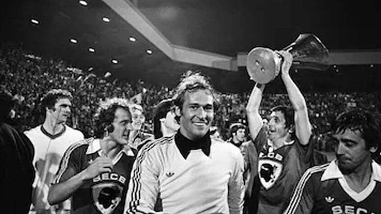PSV Eindhoven (Holanda): um título conquistado, em 1977/1978.