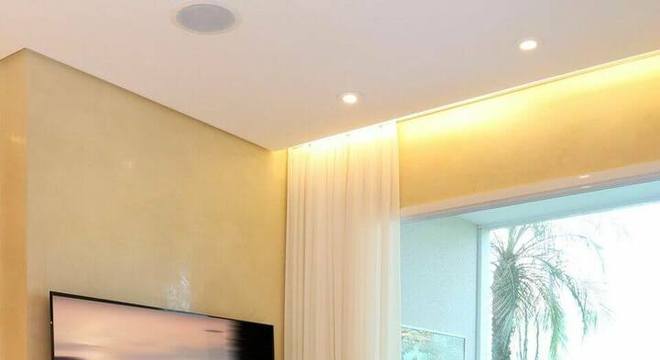 puff quadrado - sala de estar com puff 